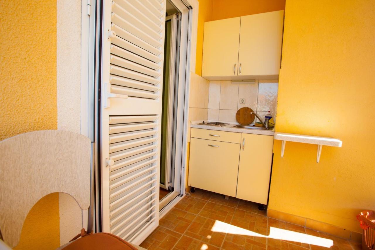 Apartments With A Parking Space Podgora, Makarska - 12816 エクステリア 写真