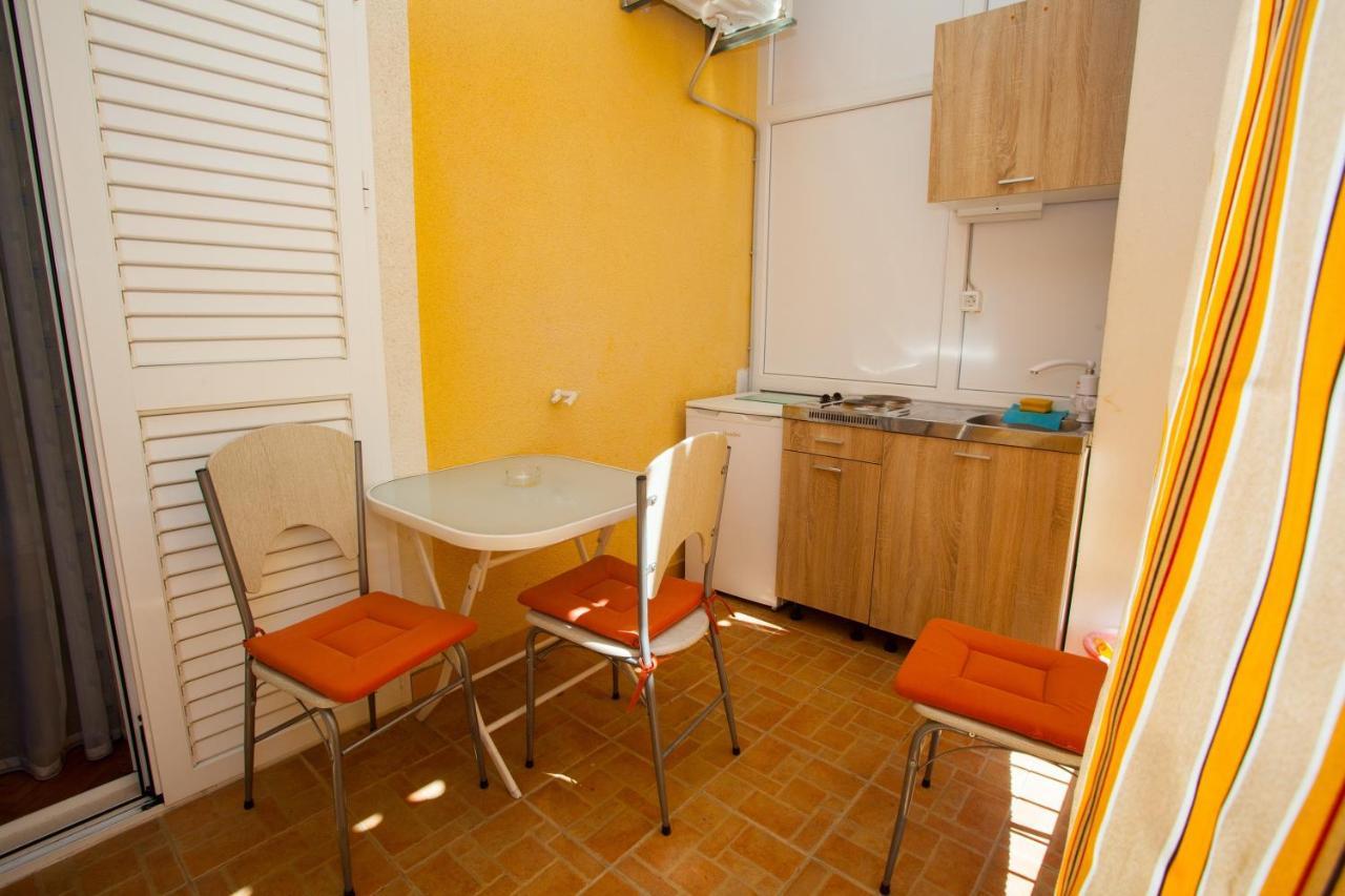 Apartments With A Parking Space Podgora, Makarska - 12816 エクステリア 写真