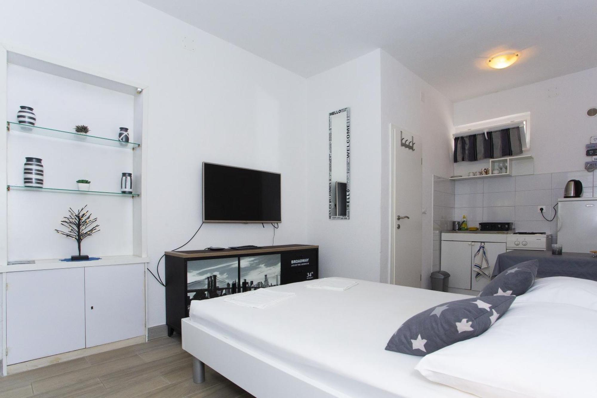 Apartments With A Parking Space Podgora, Makarska - 12816 部屋 写真