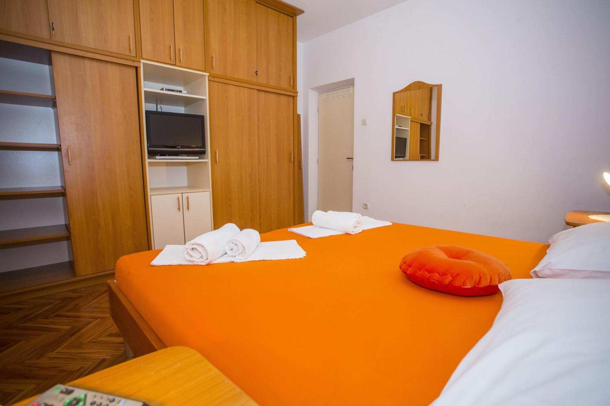 Apartments With A Parking Space Podgora, Makarska - 12816 部屋 写真